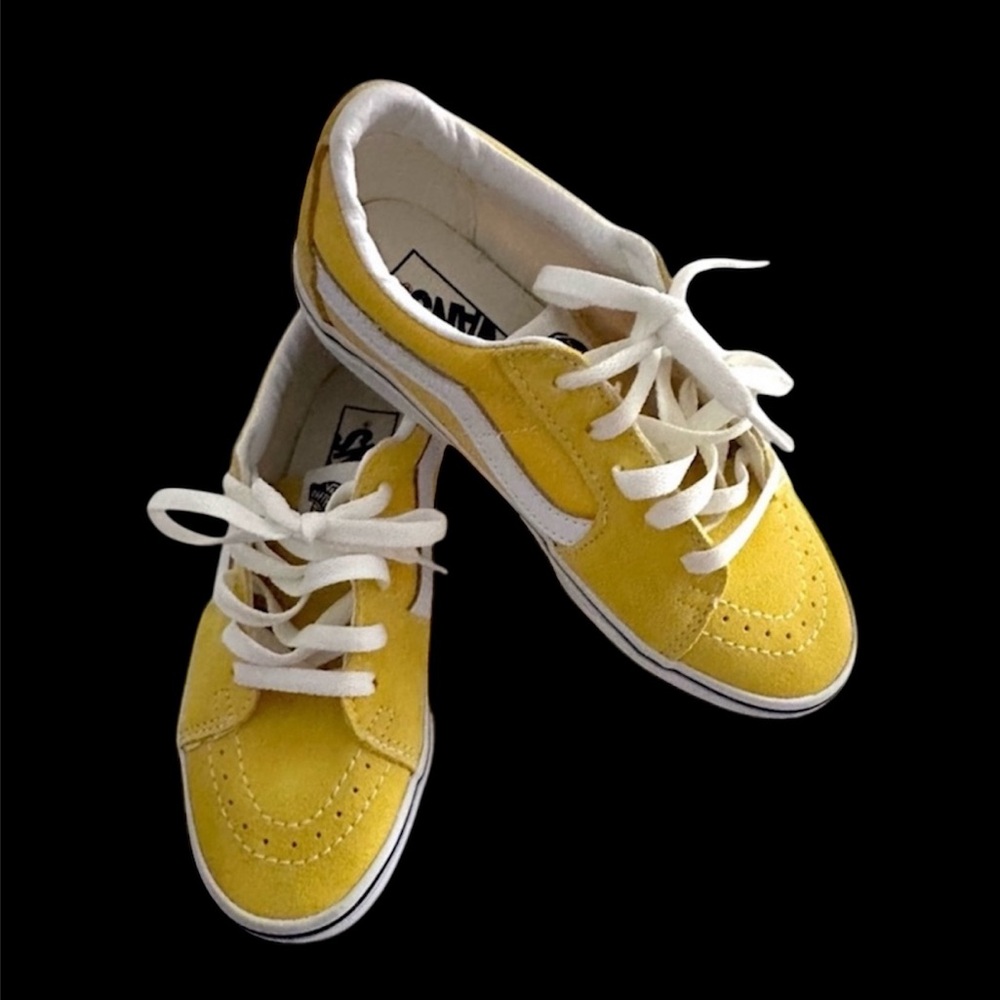 New Vans Old Skool Suede Unisex Sneakers Mens 4 Women’s 5.5